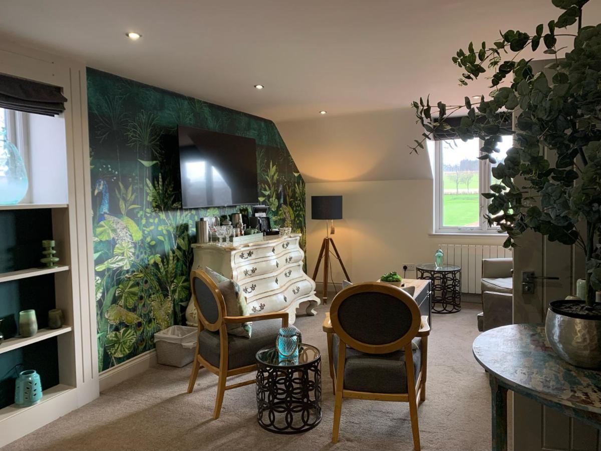 No33 Thornham Boutique Suites Bagian luar foto