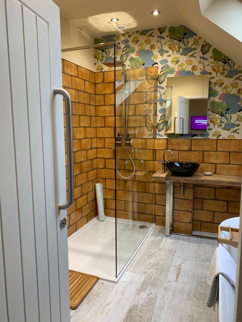 No33 Thornham Boutique Suites Bagian luar foto