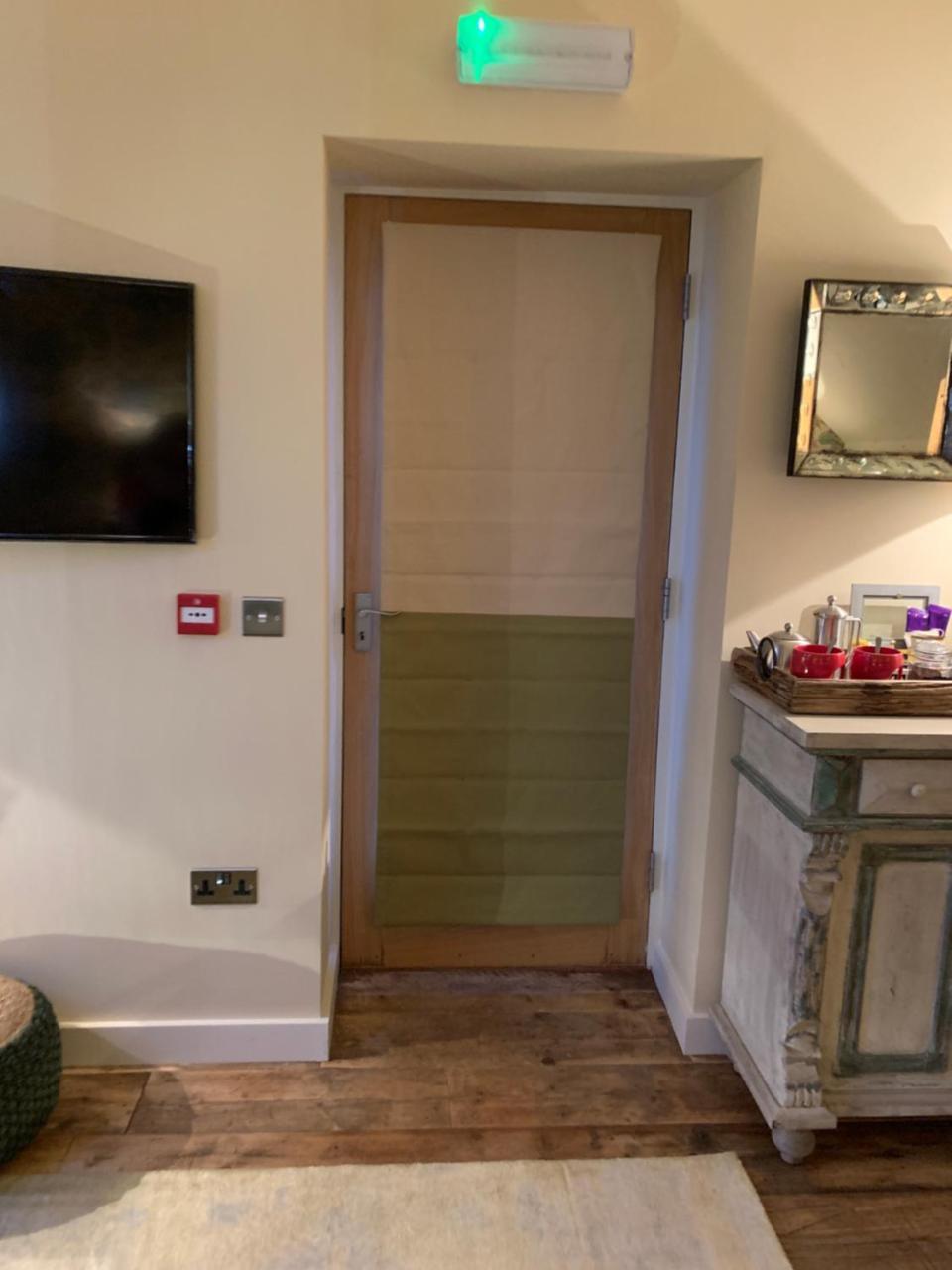No33 Thornham Boutique Suites Bagian luar foto